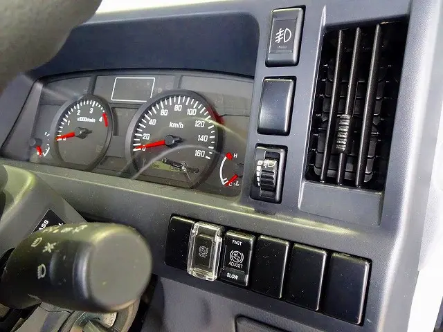 いすゞ エルフ TKG-NJR85A(2WD)の写真14