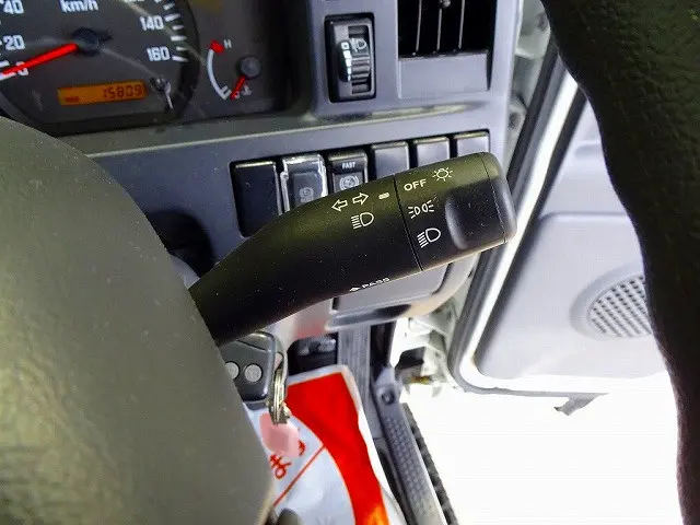 いすゞ エルフ TKG-NJR85A(2WD)の写真16