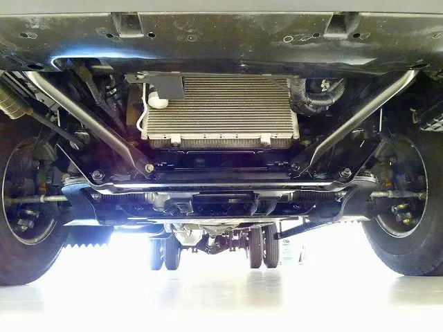 いすゞ エルフ PB-NPR81AR(2WD)の写真36