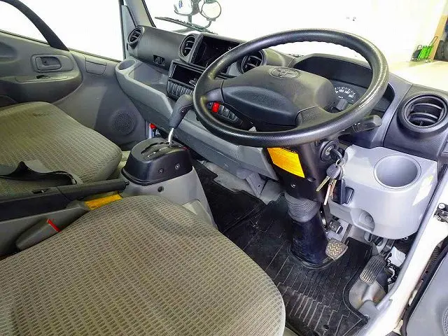トヨタ ダイナ LDF-KDY281(4WD)の写真5