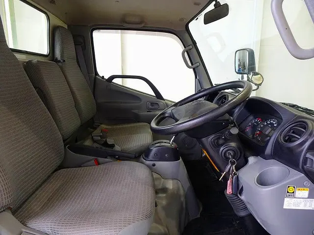 トヨタ ダイナ LDF-KDY281(4WD)の写真6