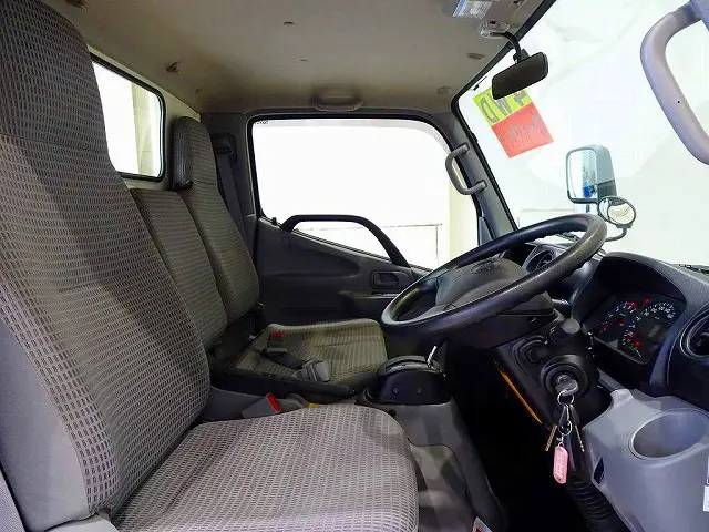 AC PS PW SRS ABS キーレス ETC ドライブレコーダー フォグランプ|トヨタ ダイナ LDF-KDY281(4WD)の写真6