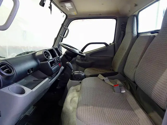 トヨタ ダイナ LDF-KDY281(4WD)の写真8