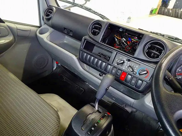 トヨタ ダイナ LDF-KDY281(4WD)の写真9