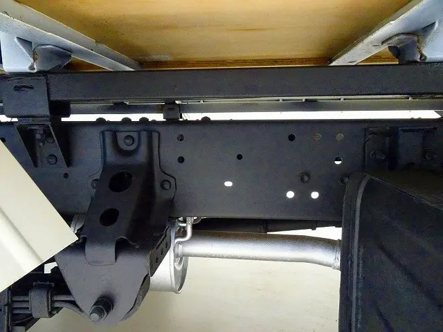 左シャシリア工具箱 シャーシは 錆止め/マフラー塗装 仕上げに力を入れています。|トヨタ ダイナ LDF-KDY281(4WD)の写真39