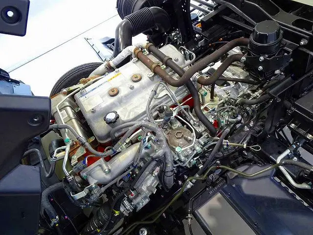 エンジンルーム|日野 レンジャー 2PG-FD2ABA(2WD)の写真39