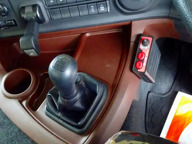 フロア7MT|日野 プロフィア 2DG-FS1AGE(6x4)の写真19