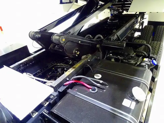 荷台内寸：510×220×51　極東開発/DD10-761　自動シート付(67cm)　前立て左右プロテクターはしご/作業灯2個|日野 プロフィア 2DG-FS1AGE(6x4)の写真35