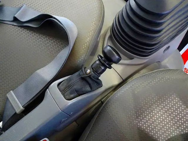 電動パーキングブレーキ|日野 デュトロ TKG-XZU620T(2WD)の写真12