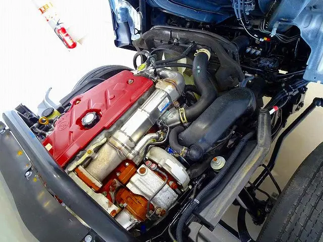 エンジンルーム|日野 デュトロ TKG-XZU620T(2WD)の写真32
