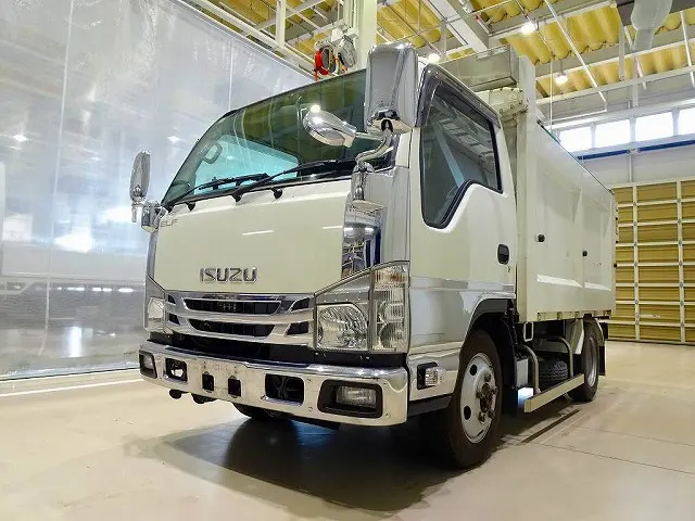 いすゞ エルフ TPG-NKS85AN(4WD)の写真1