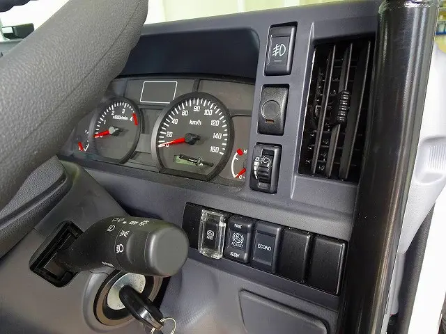 いすゞ エルフ TPG-NKS85AN(4WD)の写真17