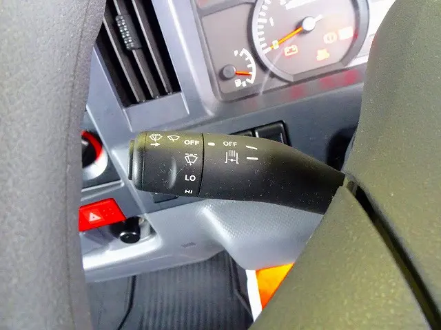 いすゞ エルフ TPG-NKS85AN(4WD)の写真18