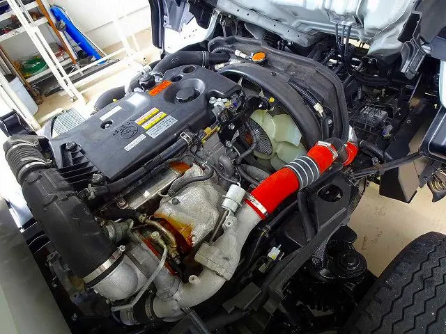 エンジンルーム|いすゞ エルフ TPG-NKS85AN(4WD)の写真36