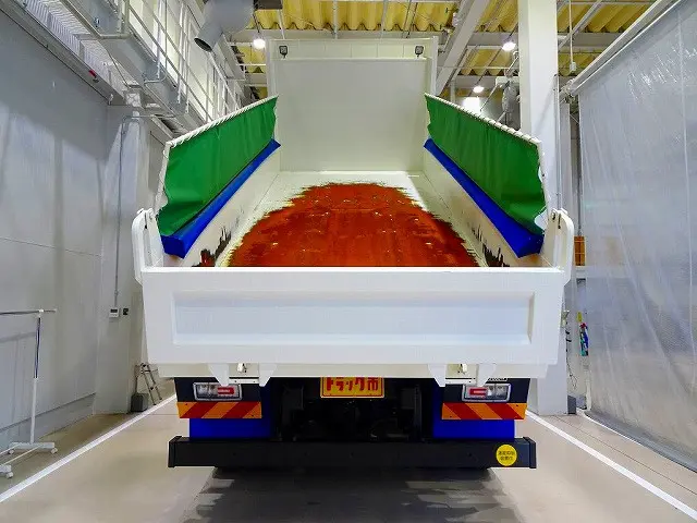 荷台内寸：510×220×51　新明和/DD10-761　床厚み9mm　自動シート付(65cm)　前立てプロテクター左右はしご/作業灯2個|日野 プロフィア 2DG-FS1AGE(6x4)の写真33