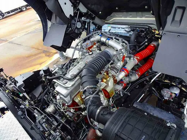 エンジンルーム|日野 プロフィア 2DG-FS1AGE(6x4)の写真40
