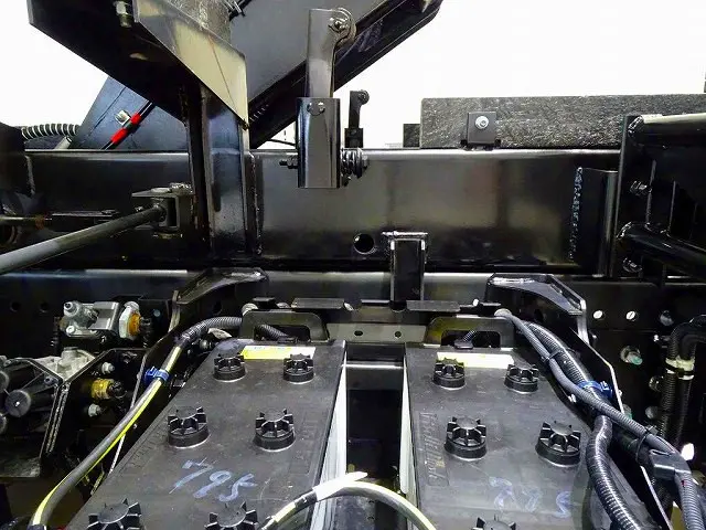 日野 プロフィア 2DG-FS1AGE(6x4)の写真48