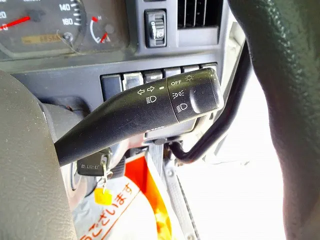 いすゞ エルフ TKG-NKR85AN(2WD)の写真16