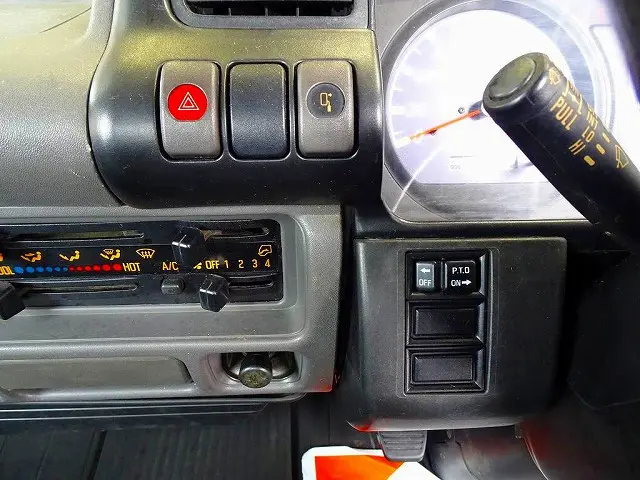 AC PS PW SRS 集中ドアロック 左電格ミラー AM/FMラジオ 排気ブレーキ 坂道発進補助装置 ハイルーフ|いすゞ エルフ KR-NKR81GN(2WD)の写真19