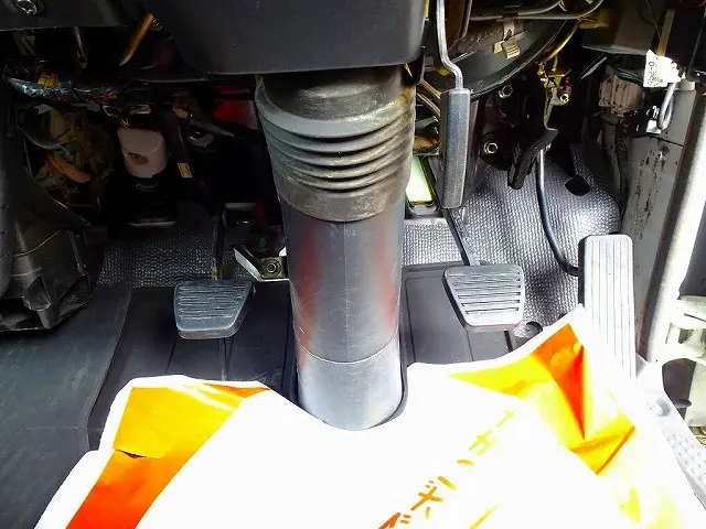 いすゞ エルフ KR-NKR81GN(2WD)の写真22