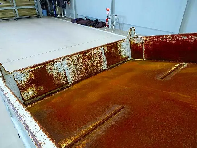 荷台内寸:330×180×35 花見台/33105 30004 ローダーダンプ 三方開 リアアオリ左右ピン差し加工|いすゞ エルフ KR-NKR81GN(2WD)の写真28