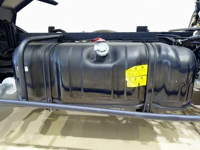 いすゞ エルフ KR-NKR81GN(2WD)の写真49