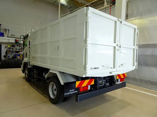 お問合せ管理No.B874 R6 フォワード 3.15t 標準ベッドレス 深ダンプ 210ps|いすゞ フォワード 2RG-FRR90S4(2WD)の写真4