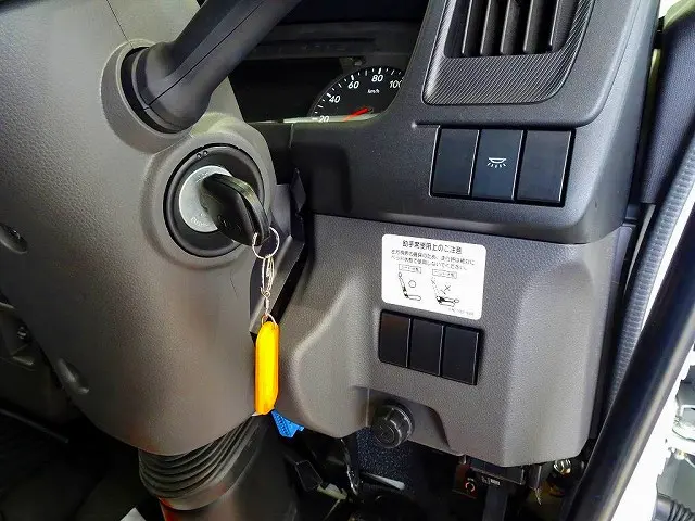 いすゞ フォワード 2RG-FRR90S4(2WD)の写真20