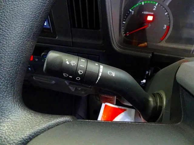 いすゞ フォワード 2RG-FRR90S4(2WD)の写真21