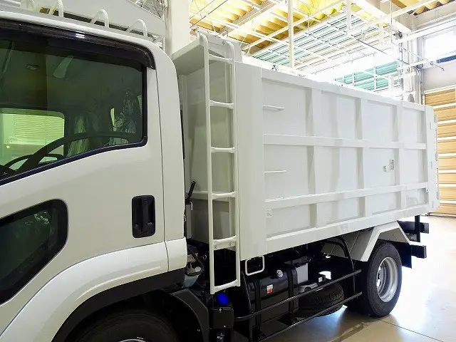 荷台内寸:340×204×130 新明和/DR4-0003SY 深ダンプ 土砂禁 リア観音扉 前立てプロテクター左はしご付|いすゞ フォワード 2RG-FRR90S4(2WD)の写真26