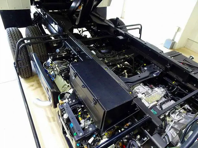 荷台内寸:340×204×130 新明和/DR4-0003SY 深ダンプ 土砂禁 リア観音扉 前立てプロテクター左はしご付|いすゞ フォワード 2RG-FRR90S4(2WD)の写真33