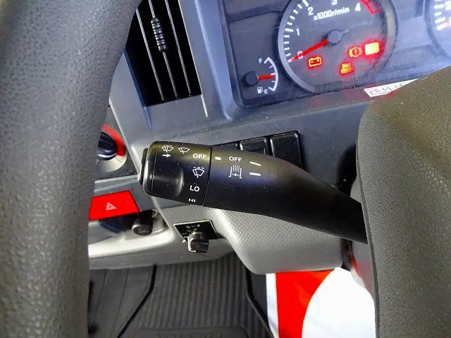 いすゞ エルフ TRG-NJS85A(4WD)の写真17