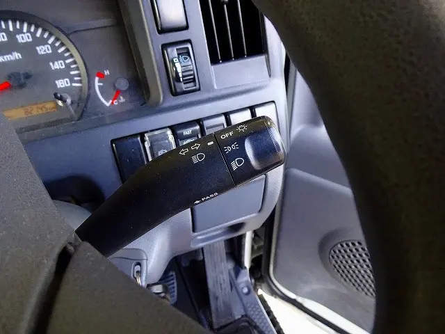 いすゞ エルフ TRG-NJS85A(4WD)の写真18