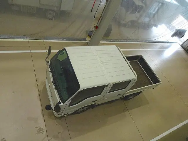 いすゞ エルフ TRG-NJS85A(4WD)の写真29