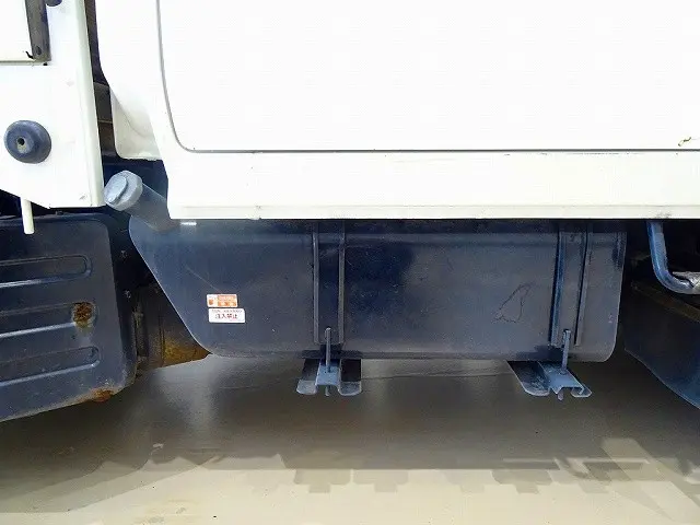 いすゞ エルフ TRG-NJS85A(4WD)の写真31