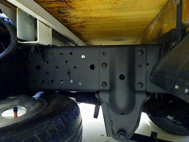 いすゞ エルフ TRG-NJS85A(4WD)の写真37