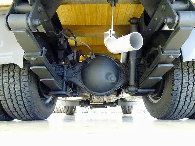 いすゞ エルフ TRG-NJS85A(4WD)の写真39