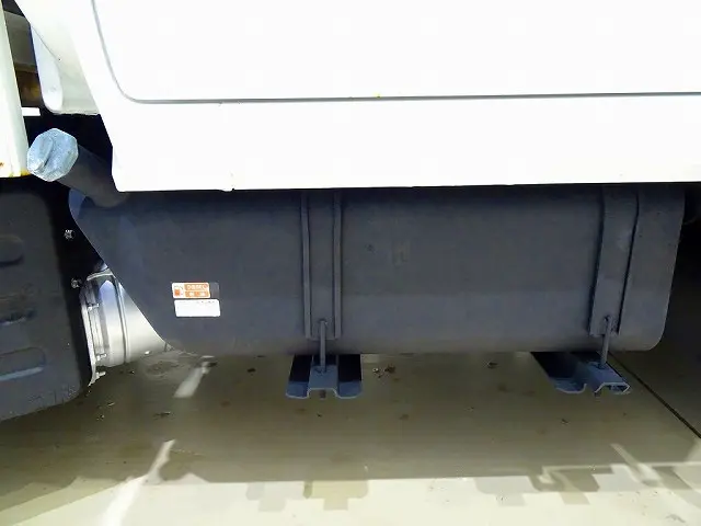 いすゞ エルフ TRG-NJS85A(4WD)の写真42