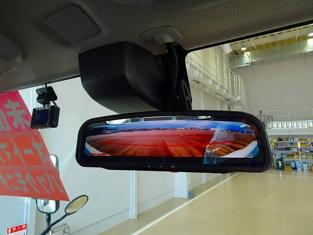 ルームミラー式バックモニター|日野 デュトロ 2KG-XZU722M(2WD)の写真14