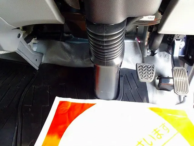 フロアAT　2ペダル|日野 デュトロ 2KG-XZU722M(2WD)の写真18