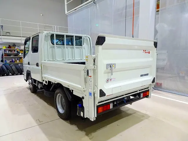 お問合せ管理No.C398 R7 キャンター 2t 全低床 標準 Wキャブ/垂直PG付 未使用車|三菱 キャンター 2RG-FBA20(2WD)の写真4