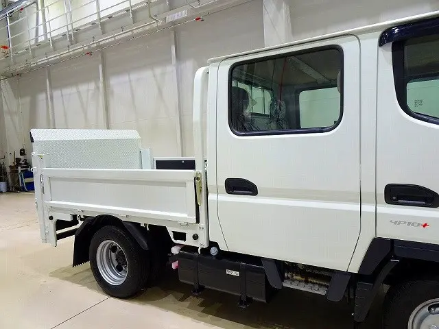 荷台内寸:209×161×38 三方開 垂直パワーゲート 600kg 極東開発/V601C-4MKT2 長:87cm/有効長:74cm 幅:157cm 左右リア支柱PGスイッチ|三菱 キャンター 2RG-FBA20(2WD)の写真26