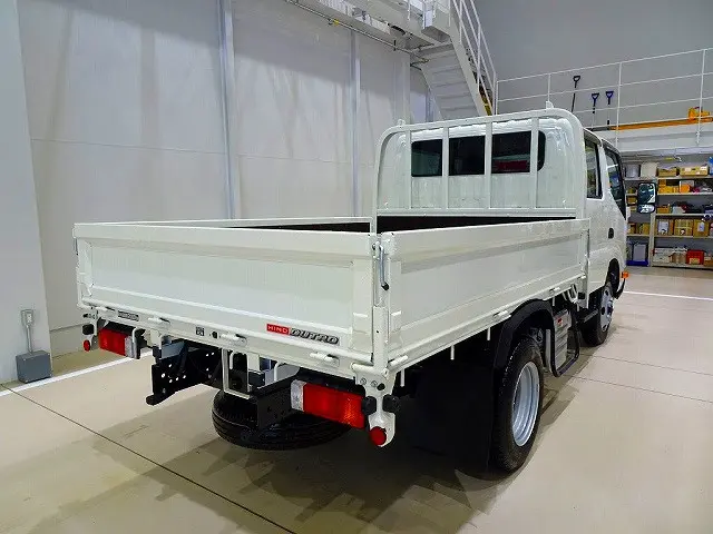 お問合せ管理No.C403 R6 デュトロ 2t 4WD(切替式) 高床 標準セミロング Wキャブ 未使用車|日野 デュトロ 2DG-XZU685M(4WD)の写真3