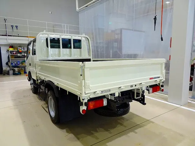 お問合せ管理No.C403 R6 デュトロ 2t 4WD(切替式) 高床 標準セミロング Wキャブ 未使用車|日野 デュトロ 2DG-XZU685M(4WD)の写真4