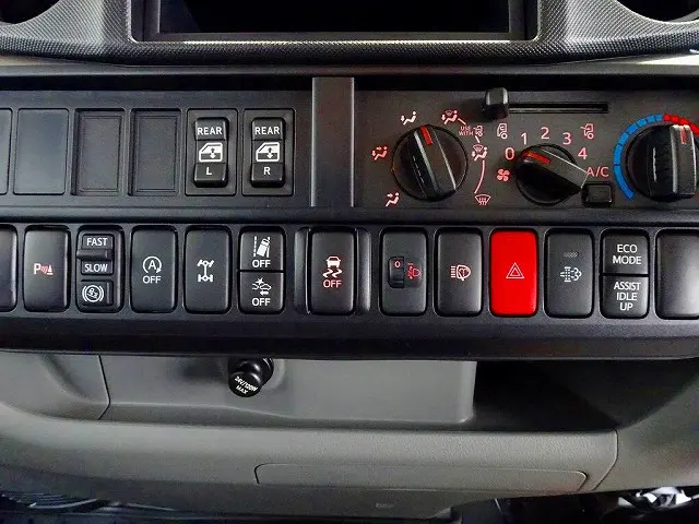 日野 デュトロ 2DG-XZU685M(4WD)の写真11