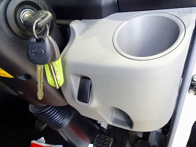 日野 デュトロ 2DG-XZU685M(4WD)の写真16