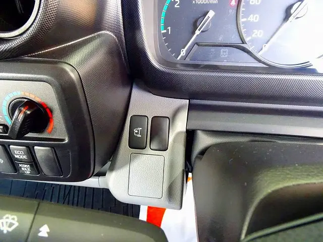 日野 デュトロ 2DG-XZU685M(4WD)の写真12