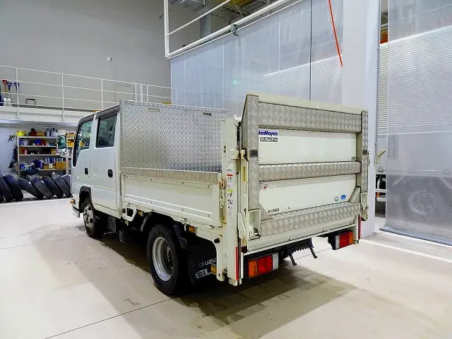 いすゞ エルフ TPG-NJR85A(2WD)の写真4