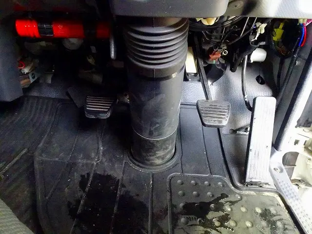 いすゞ エルフ TPG-NJR85A(2WD)の写真16