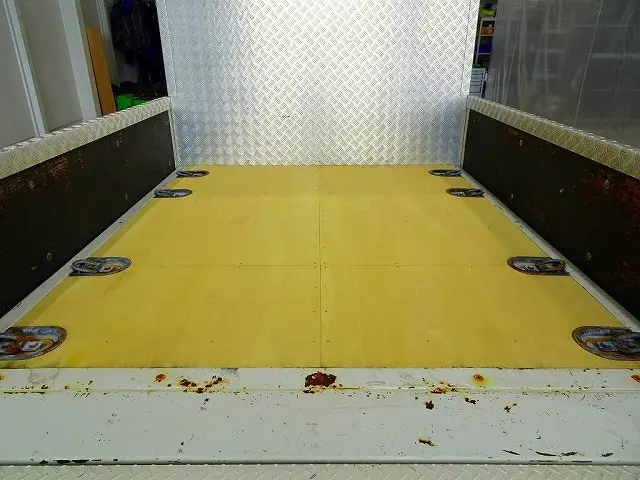 荷台内寸：205×161×38　三方開　床板張替え　埋め込みフック4対　左右アオリ上部/前立て鳥居アルミ縞鋼板　鳥居作業灯2個　垂直PG/800kg付|いすゞ エルフ TPG-NJR85A(2WD)の写真23